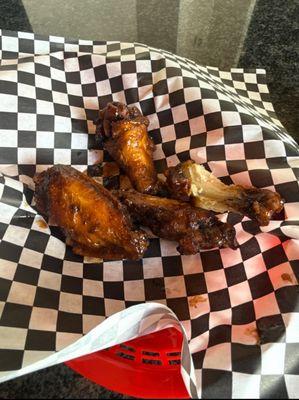 DJ's Restaurant & Pub