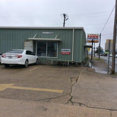 U-Haul Neighborhood Dealer