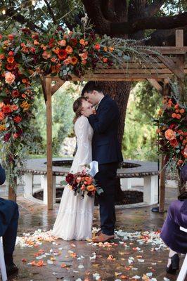 Moments 2 Memories Weddings & Events