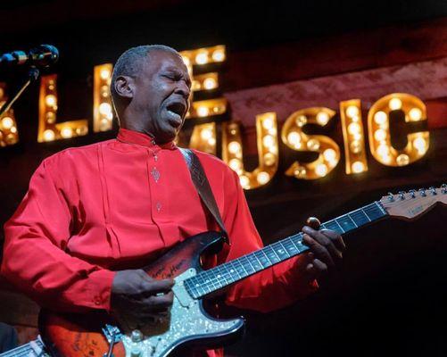 Iyse Gibson Productions & Booking