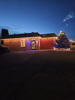 Outside view of restaurant.