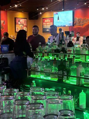 Pocket's Billiards Wings & Beer Horizon