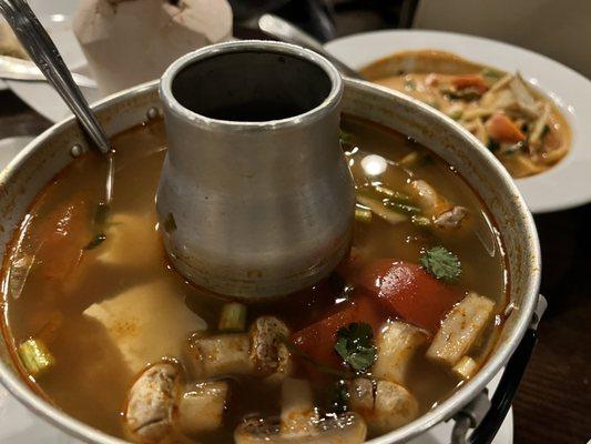 Araya's Place - Thai Vegan Restaurant