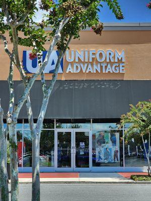 Uniform Advantage