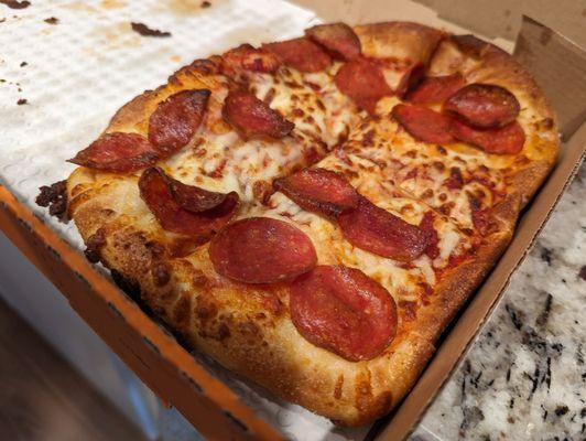 Here is what we got. Doesn't even look like it was made in the Detroit pan. That's a regular crust edge.