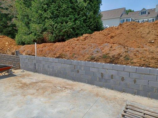 Spradlins Roofing & Remodeling