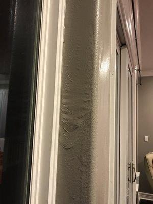 The water running inside the paint