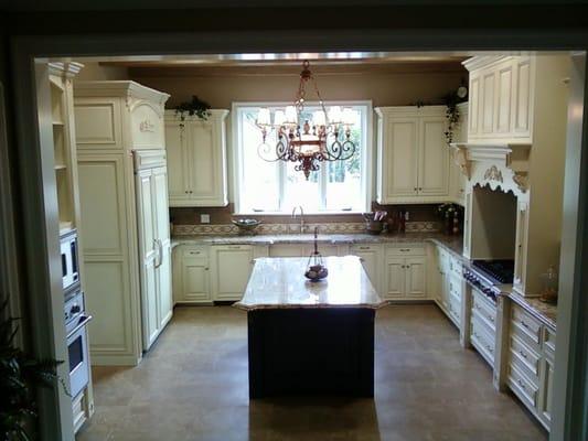 Custom Cabinets & Doors