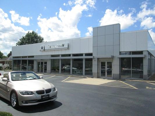 BMW of Middleburg Heights