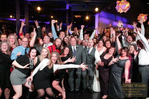 1/16/2016 | Angela & Zachary Miller
Venue | Skyline Club - Indianapolis
#ProfessionalEventHost #EndOfNightShot #GigVlog #Vlog #WeddingVlog