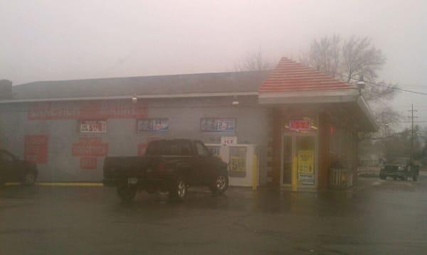 Lakeview Super Market