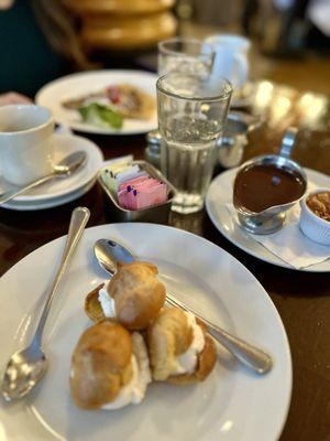 Cafe Un Deux Trois
