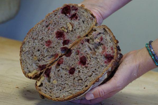 Cranberry-walnut seasonal loaf