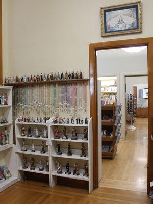 From the front room, you can see all the way back through all four rooms to the very back!