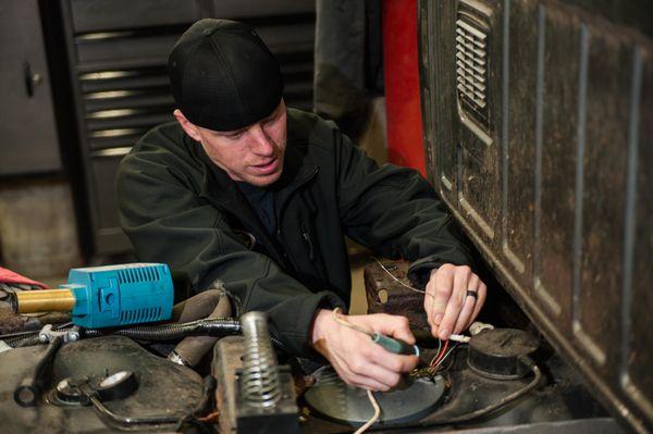 Highly qualified ASE-certified technicians