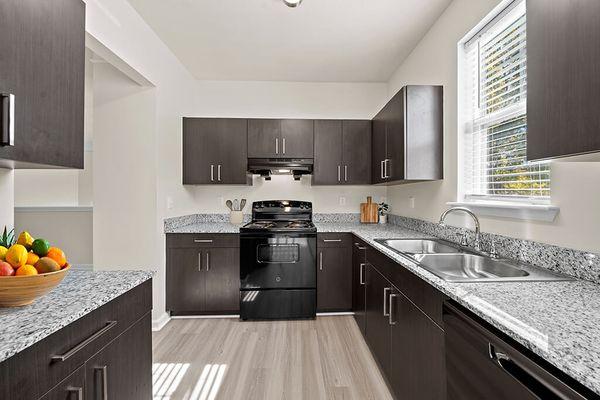 Grand Oaks Apartment Homes