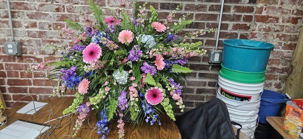 Maddie's Flower & Gifts