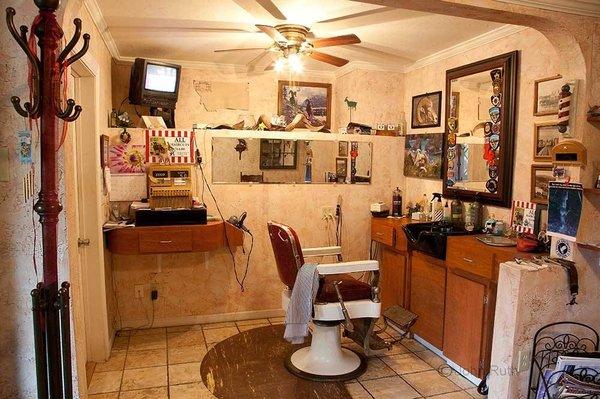 Traditional Men's Barber shop Lather neck shave's