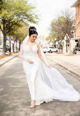 Book your appointment today and let your crown shine! (979) 703-4584