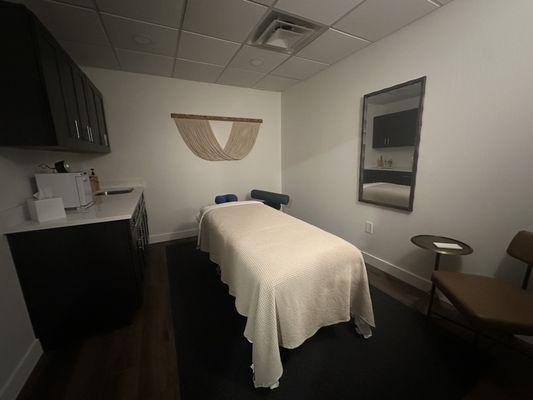 Spacious and relaxing treatment rooms