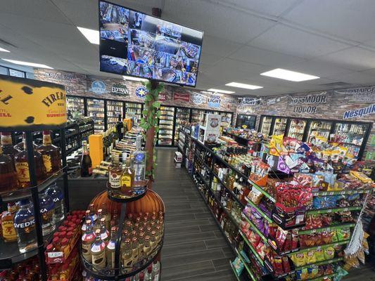 Rossmoor Gourmet Liquor & Delicatessen