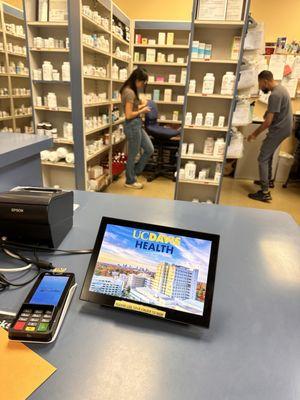 UC Davis Medical Group-Davis- Specialty Clinic