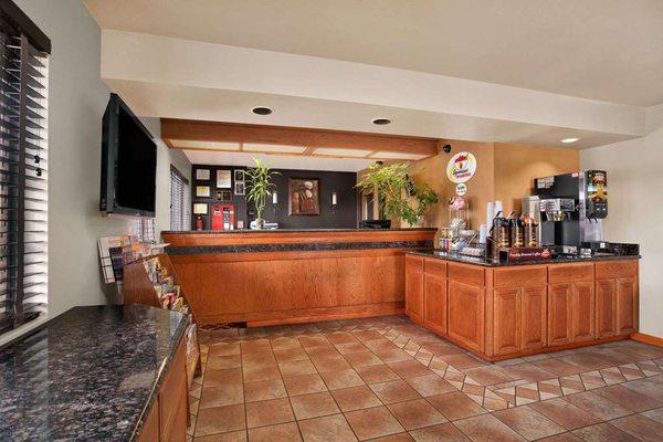 Super 8 by Wyndham Springfield/Eugene