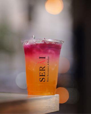 REFRESHERS
PEACH DRAGONFRUIT
Juicy peach meets exotic dragonfruit -- bright, tropical, and playful.