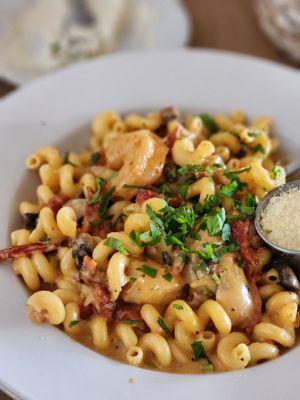 SALONIKA WITH SHRIMP, VERY GOOD! 9/10