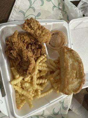 A box combo with no toast and extra sauce, except all they did was take away the cole slaw. Canes sucks!!!