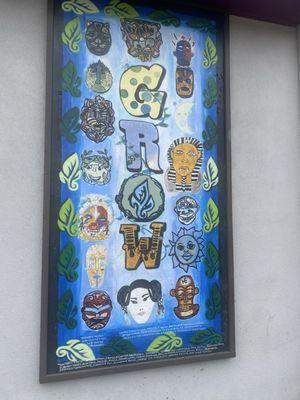 Mural: "GROW"