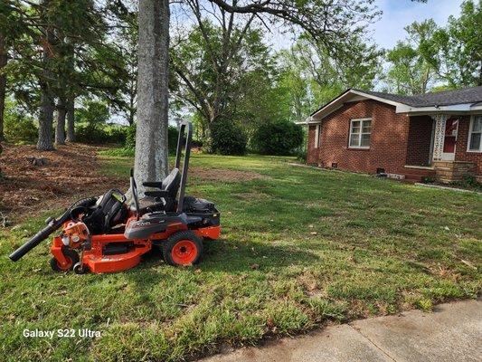 In And Out Lawn Care