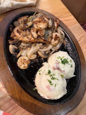 Applebee's Grill + Bar