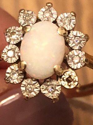 BEWARE BAD REPAIR! Mismatched crap setting they tried giving me (bottom right corner) instead of the easy diamond cut setting to match.