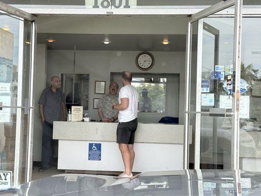 Point Loma Cleaners & Laundry