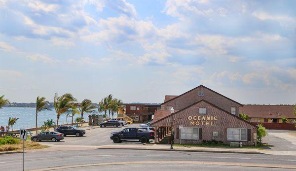 Oceanic Motel