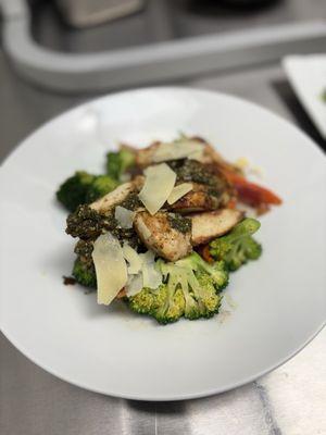 The Chicken Pesto Platter