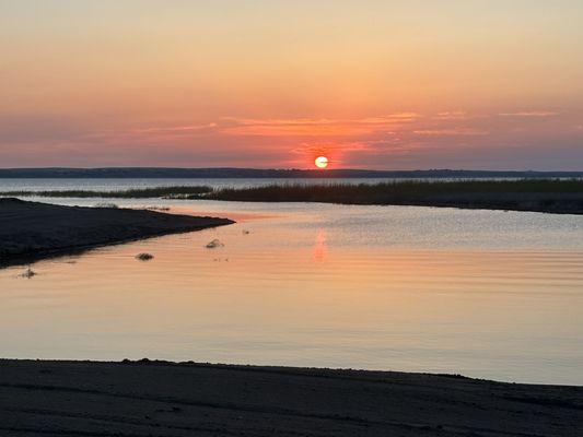 Van's Lakeview Fishing Camp