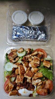 delicious grilled chicken salad (w/bacon) w/warm pita bread