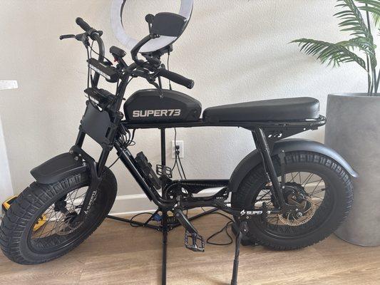 LA Golden Bicycle Shop