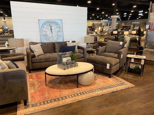Living Spaces Outlet