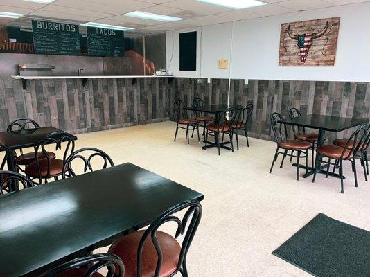 Nice and cozy place to eat.