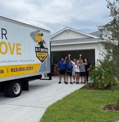 At B&T Moving we always make sure your move is friendly & stress-free experience!
You are in good hands of our professional teams!