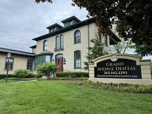 Grand Avenue Dental