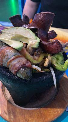 El Salchipulpo. Came with bell peppers, onions, sausage, bacon wrapped jalapeño, chicken and beef fajita. (01/30/2025)