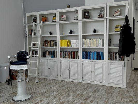 Toddlers barber chair.