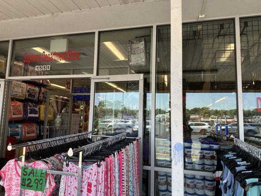 Supreme Department Store