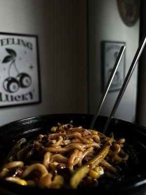 D-7 Dan Dan Noodles ()