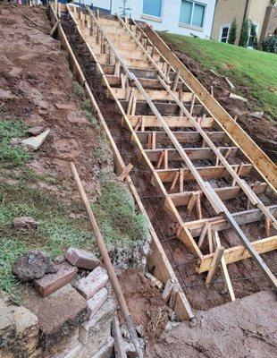 Luiji Concrete & Services