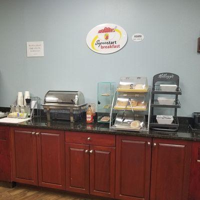 Kellogs individual cereal stand used for jam and jellies... a bit tacky and screaming cheap!